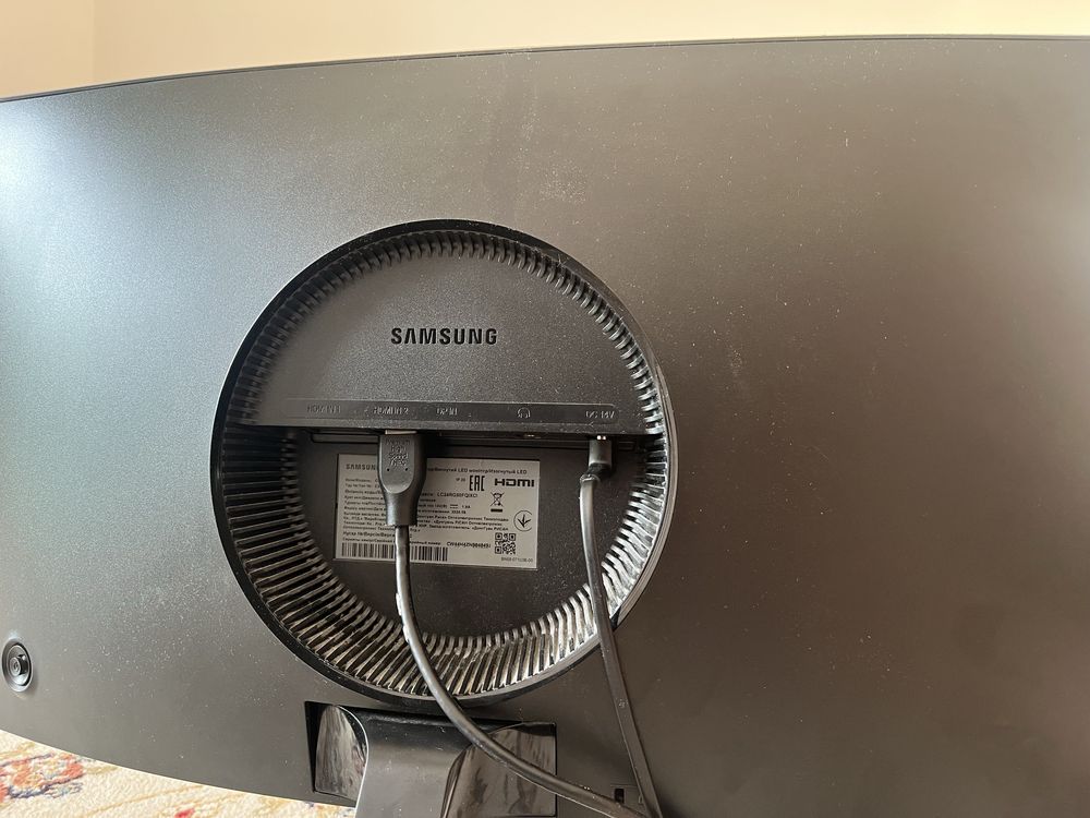 Монитор Samsung C24RG5