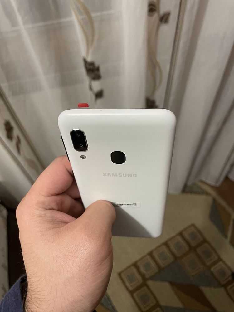 Samsung Galaxy A20E Alb NOU Garantie !