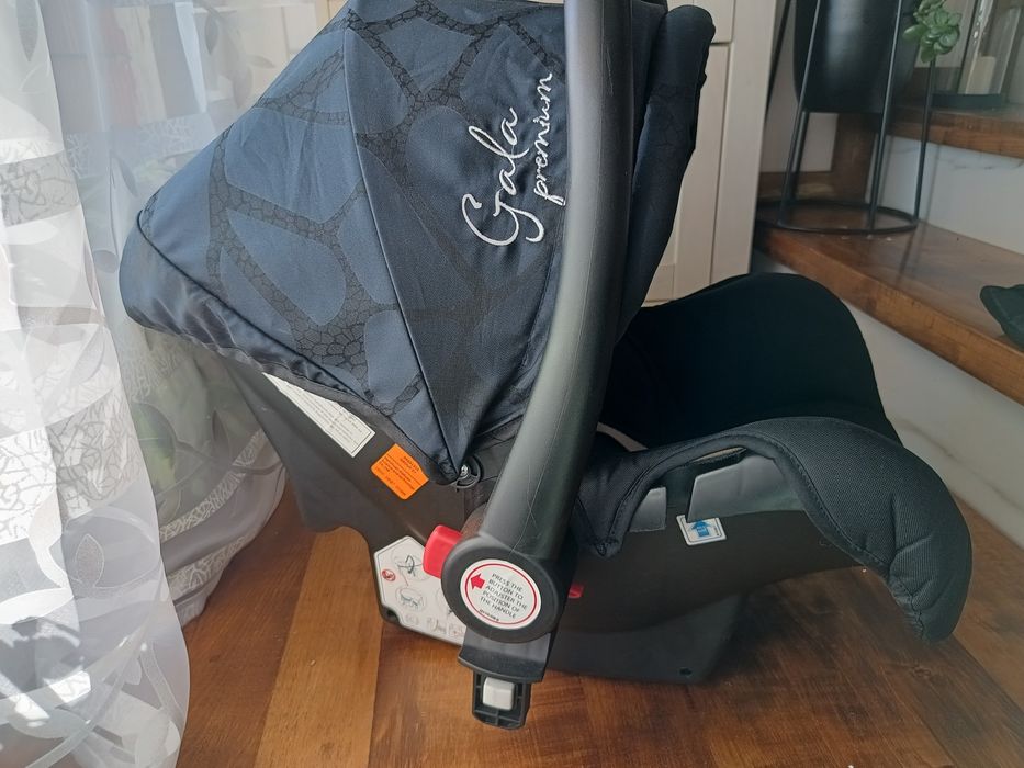 Vând scoica auto Moni Gala Premium