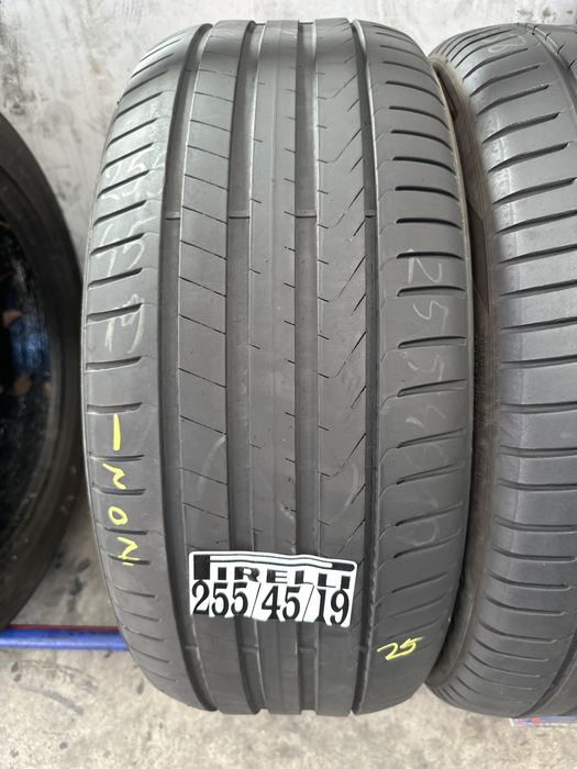 255/45/19 Pirelli