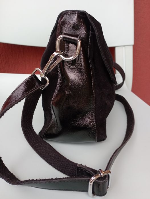 Чантичка от естествена кожа (кожен велур) 50 лв