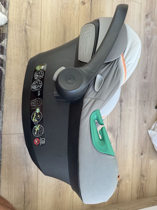 Scoica auto Cybex Aton S2 i-Size Lava Grey , ca noua, folosita 3 luni