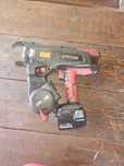 Vând pistol/mașina de legat fier max 441 . Preț 5500