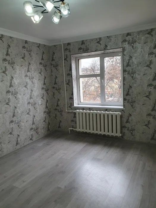 ~ Чиланзар-23, 2/3/4, кирпич, 45м², комнаты раздельные, с ремонтом ~