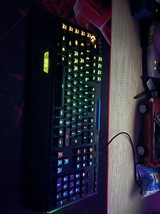 Tastatura RGB Gaming Logitech G910 stare foarte buna !
