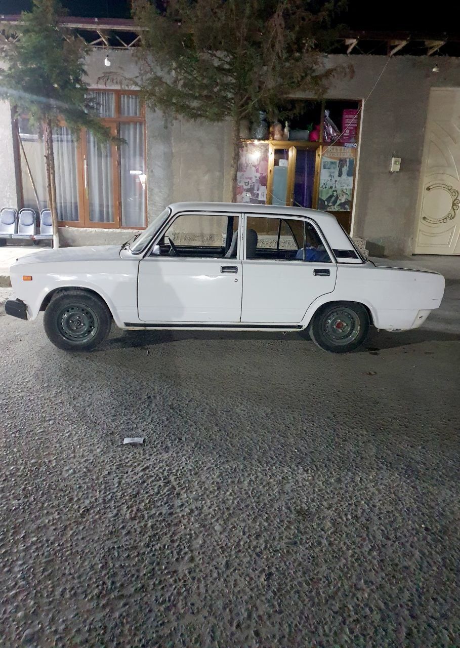 Ваз 2107 срочно сотлади 1995