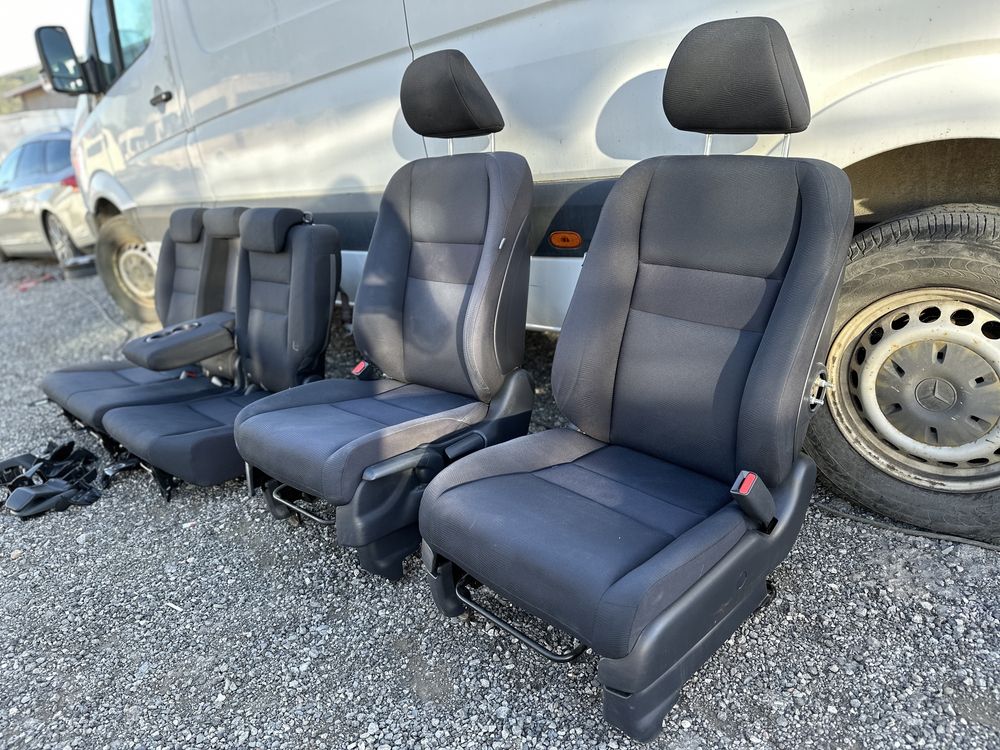 Продавам цял салон от Honda cr-v