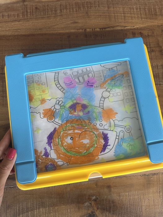 Tableta pentru desen luminoasa