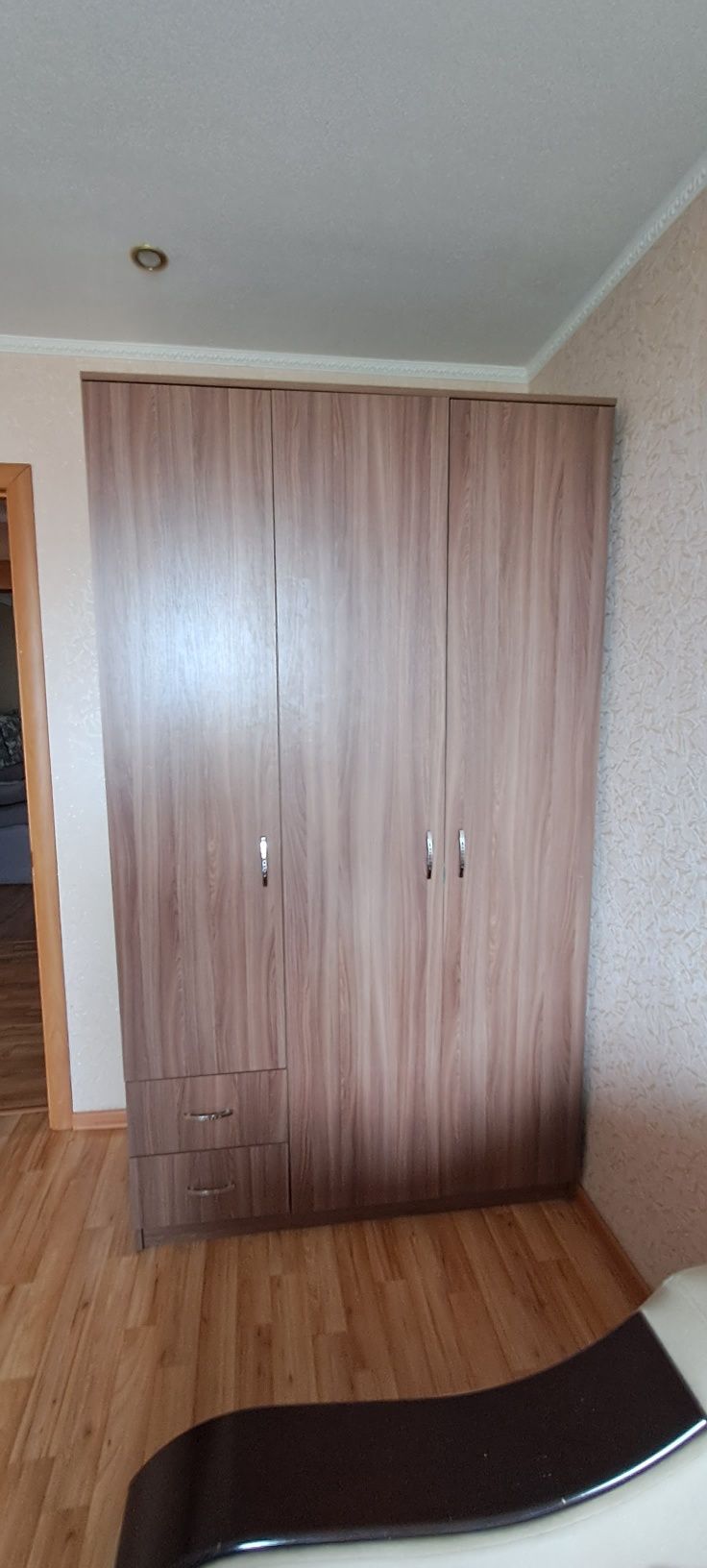 Продам шкаф для спальни
