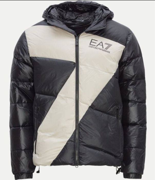 EA7 яке