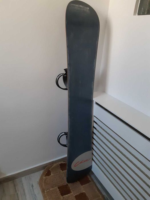 Placa snowboard 156 cm cu legaturi incluse