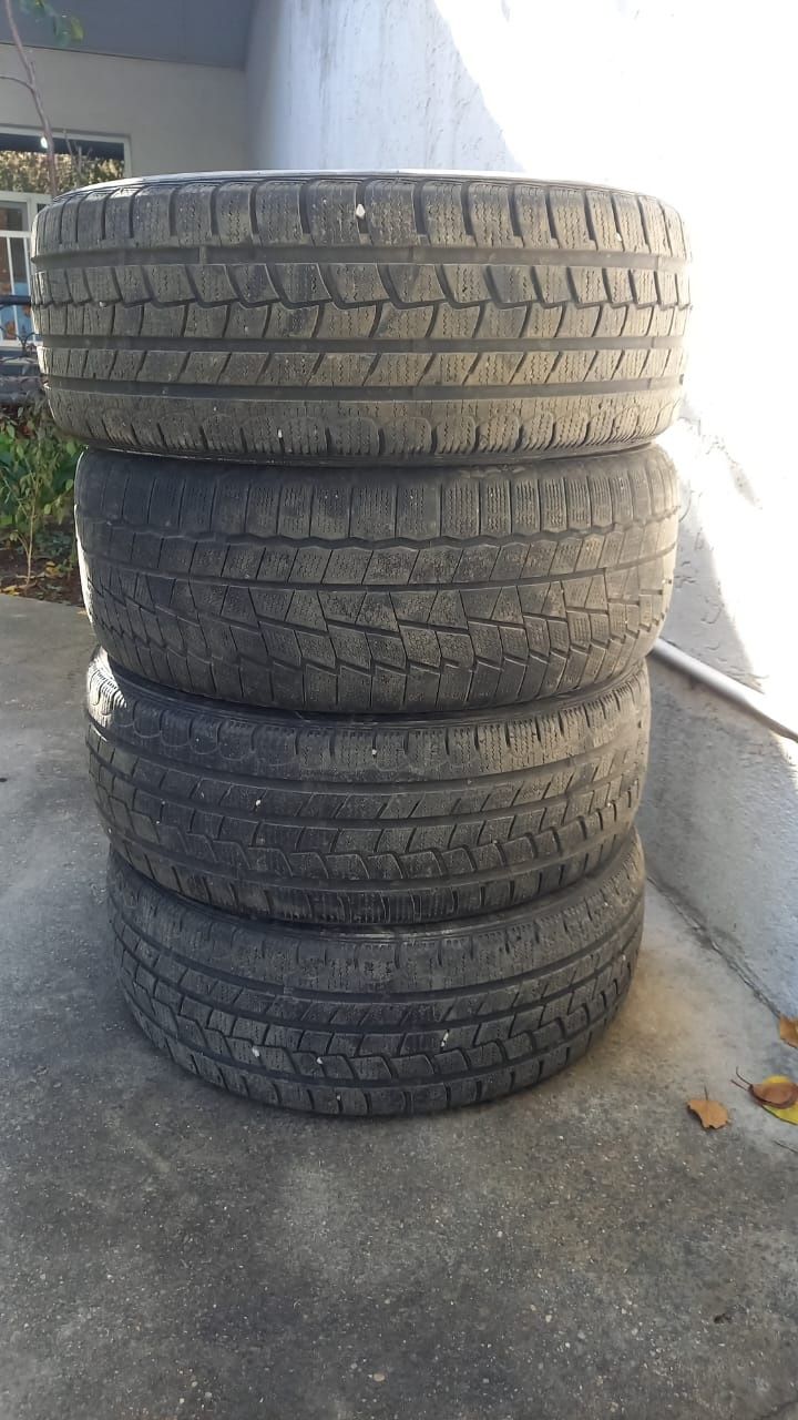 Автошини Roadstone
