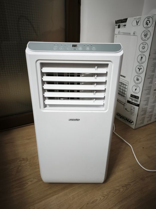 Aparat de climatizare portabil