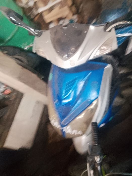Продам скутер на разбор