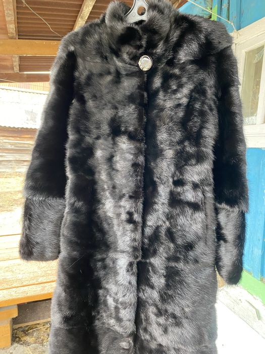 Продам норковую шубу