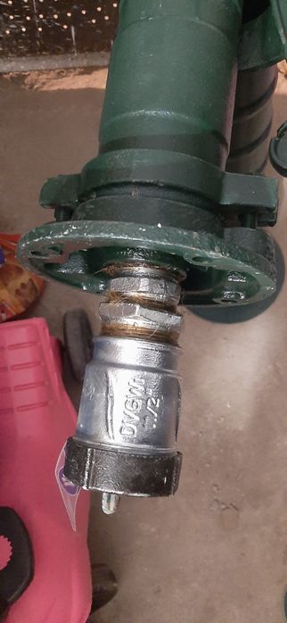 Pompa apa manuala cu sport si mufa rapida