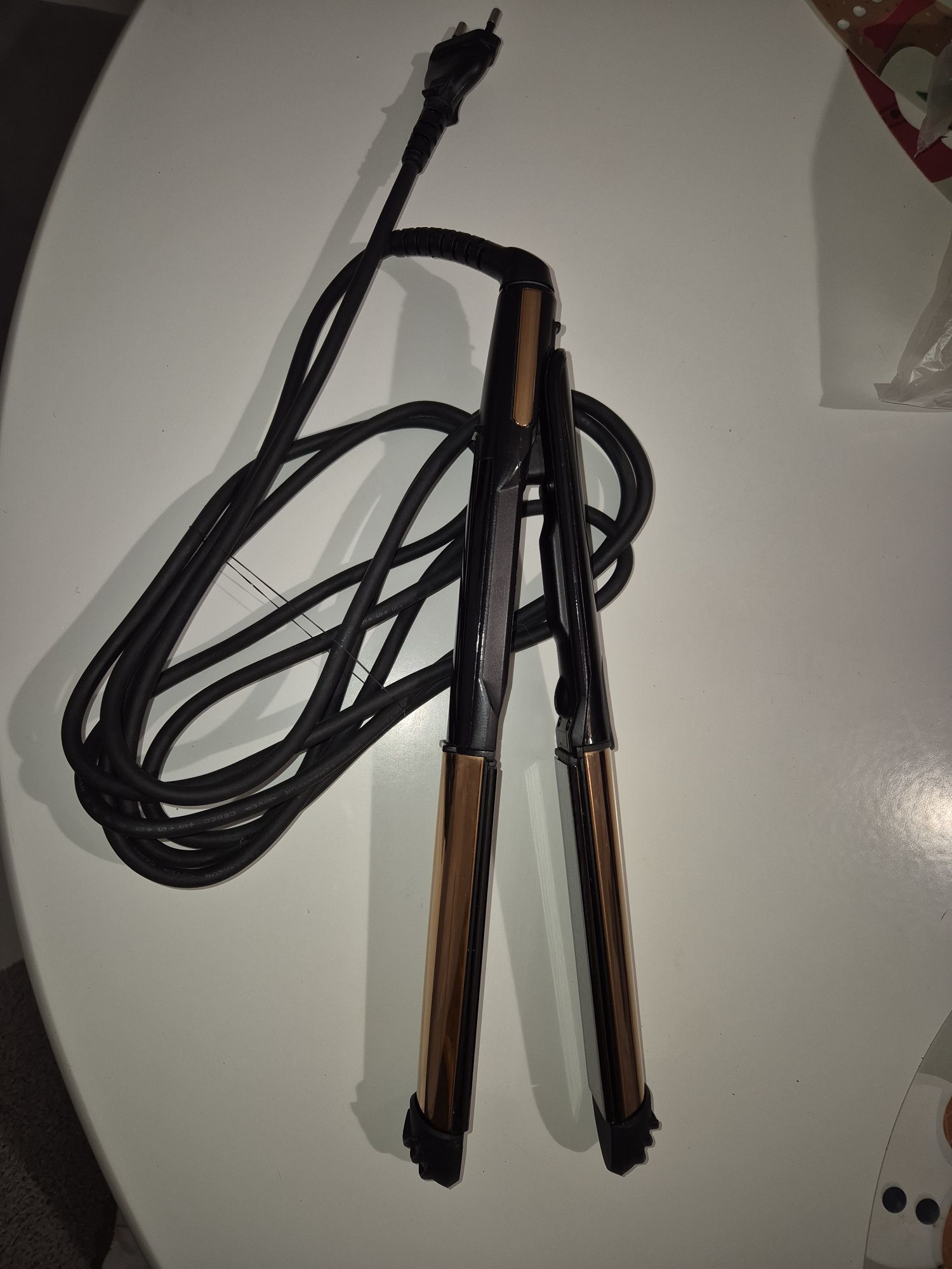 Placa par Babyliss pt par drept și bucle