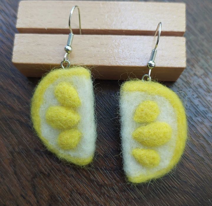 Cercei handmade din lana împâslită