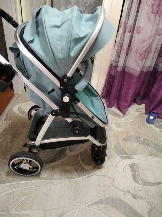 Срочно продаётся коляска