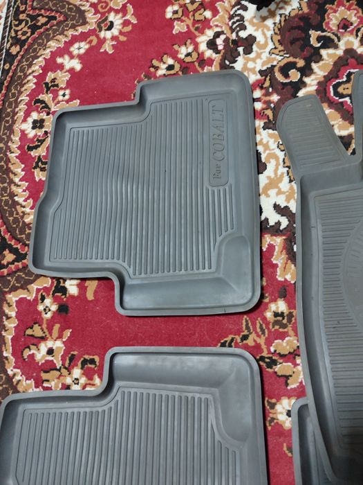 Комплект резиновых поликов ковриков на Cobalt ( для автомобиля Кобальт