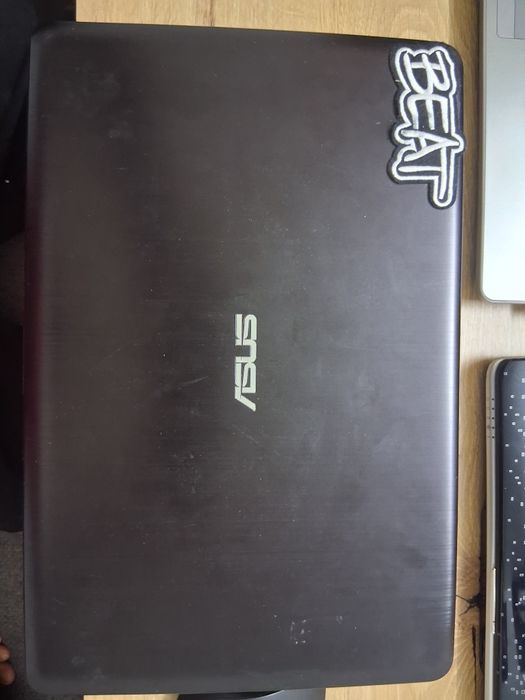 Vand laptop ieftin