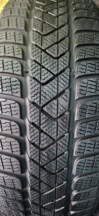 4 anvelope 225 40 19 pirelli de iarna runflat 2023 7mm
