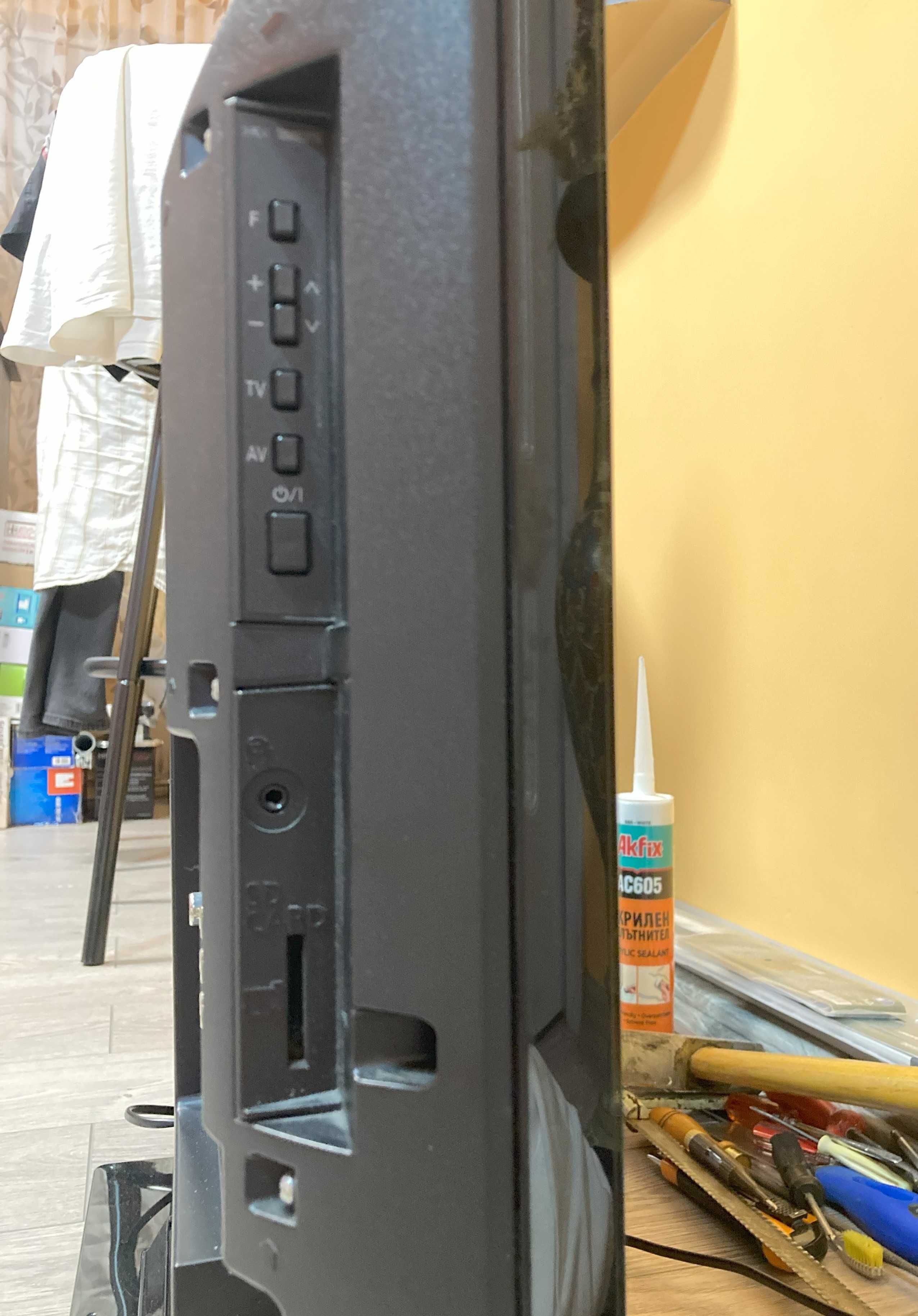 LCD телевизор Panasonic Viera TX-L32C4E, 32 инча, черен