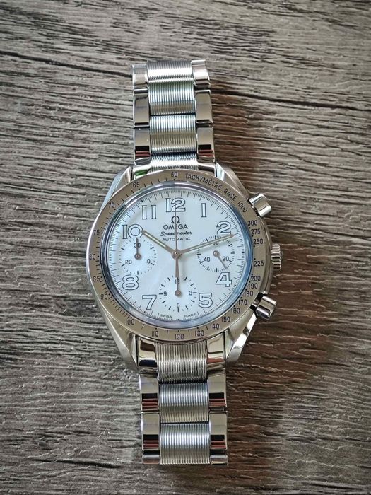 Автоматичен Часовник Omega Speedmaster Recuced Mother Of Pearl Dial
