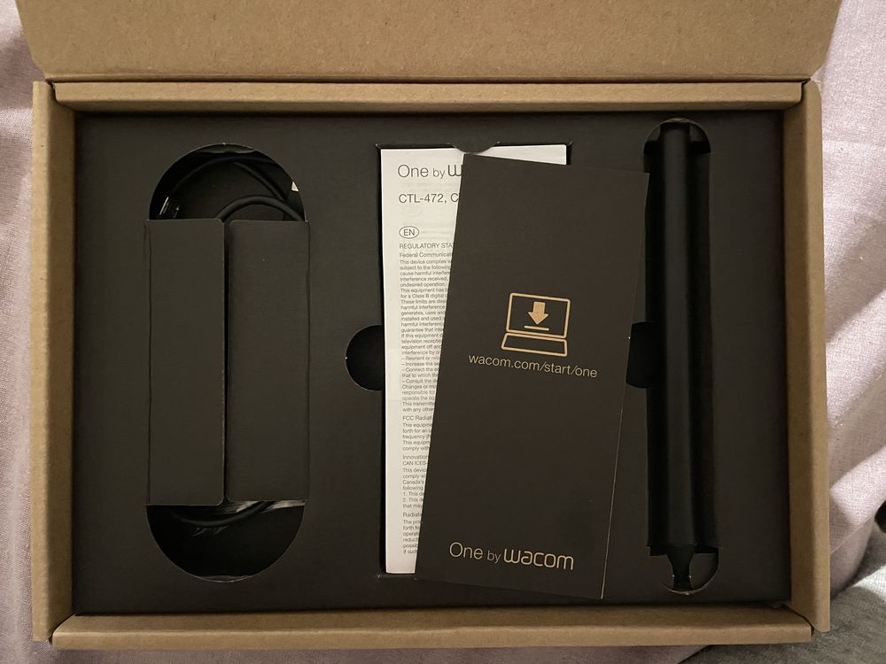 таблет one by wacom 2 small червен