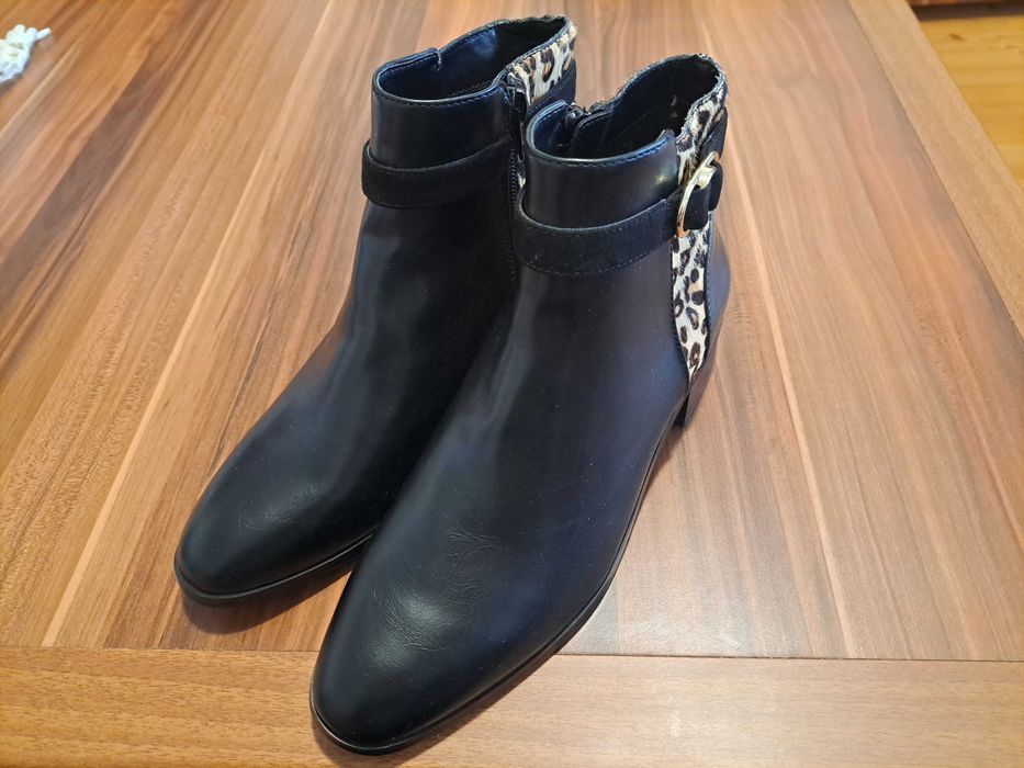 Нови дамски боти размер 36