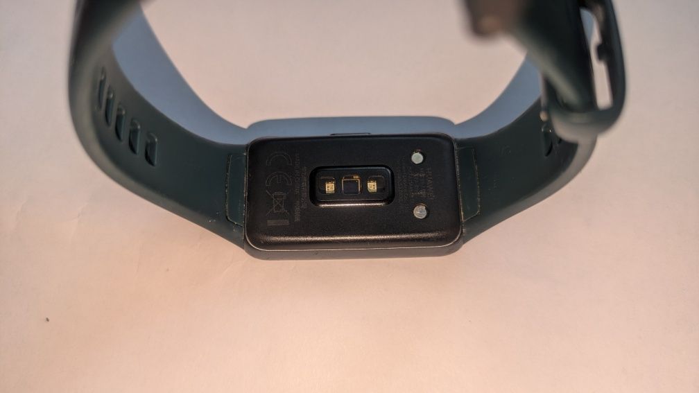 huawei band 6 фитнес браслет Срочно