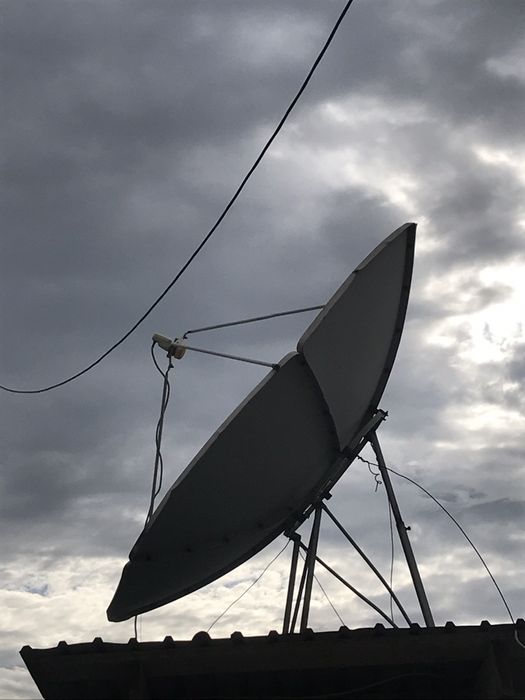 Спутниковая антенна ( тарелка)