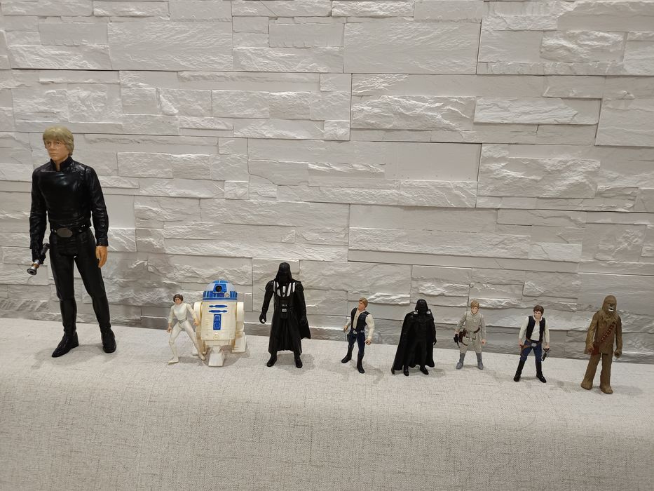 Vând lot  figurine Star wars