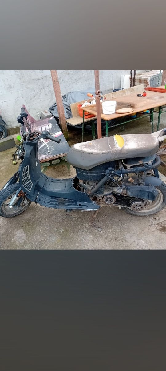 VESPA 50cc китайски супер е за забавление