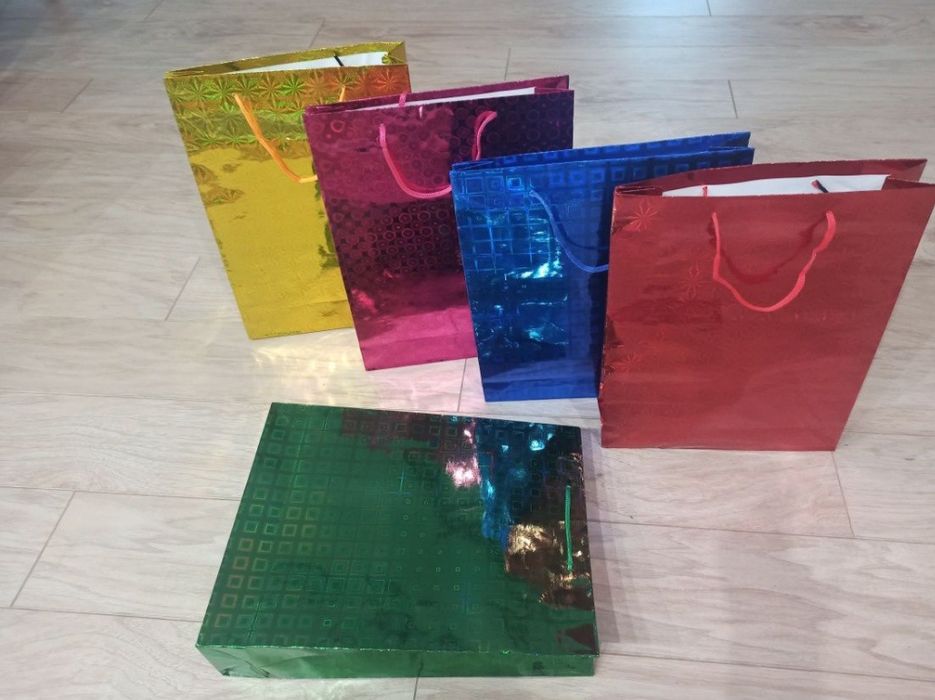 Пакеты подарочные большие формата А4