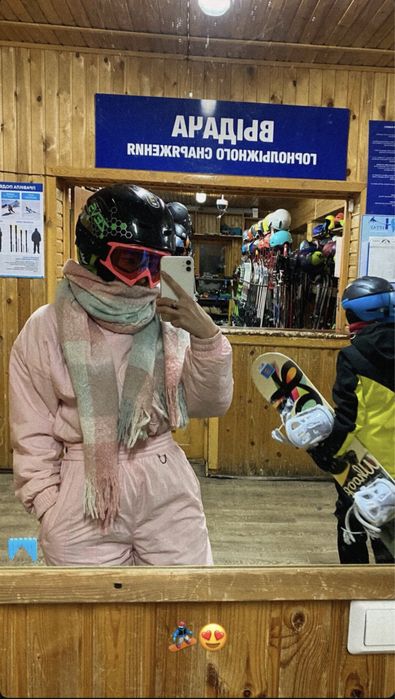 Продам горнолыжный костюм/ комбинезон