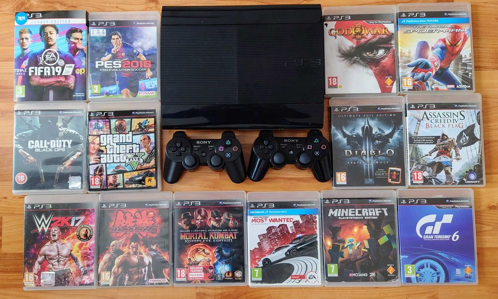 [ PS3 500GB > PlayStation 3 Super Slim с 2 джойстика и 40 игри