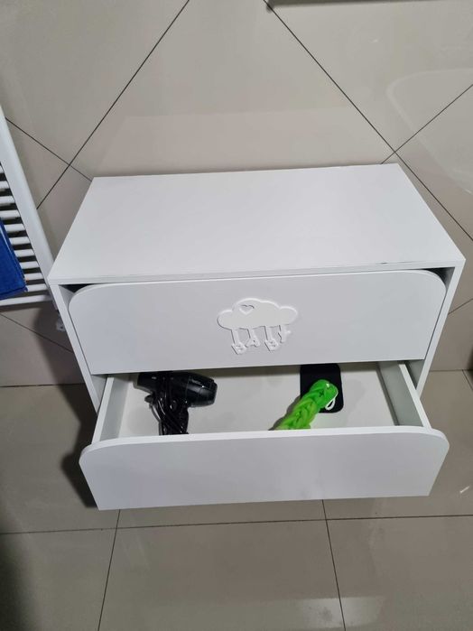 Comoda bebe cu masuta de infasat