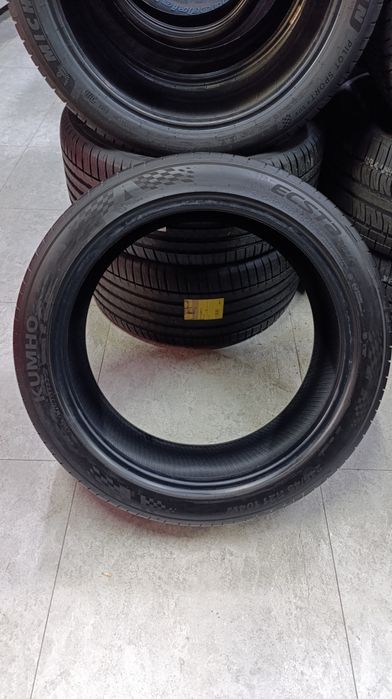 Kumho ecsta ps71 245/45R21 Hyundai Santa Fe 2025