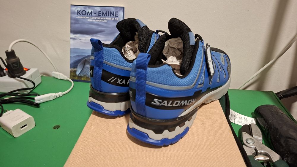 Обувки за естествен терен Salomon XA PRO 3D V9