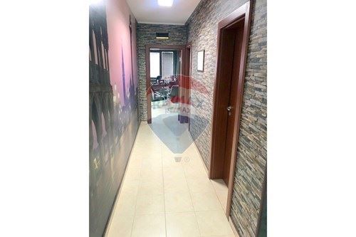 Офис за продажба между ВИНС и Спортна зала, Варна Т3693