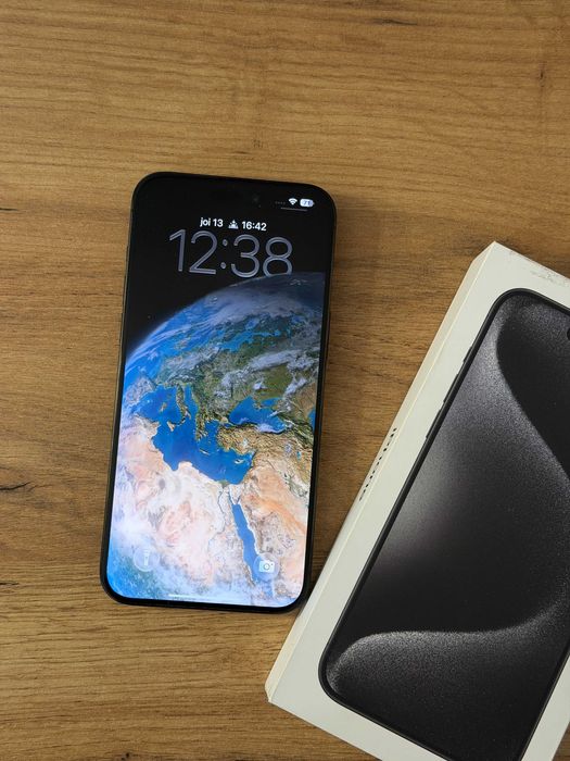 iPhone 15 Pro Max 256GB – stare impecabilă + accesorii