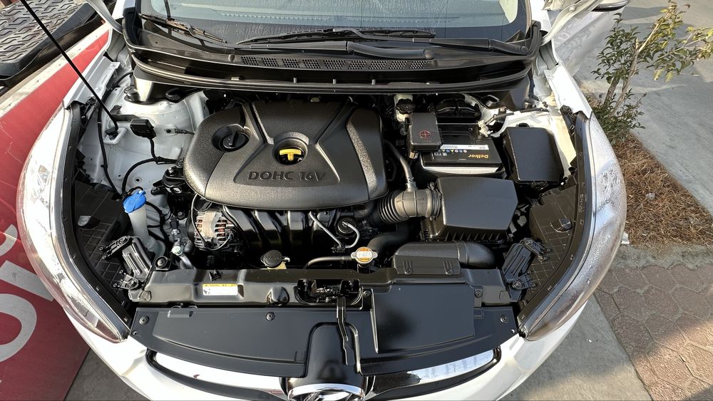 Hyundai Elantra 2011