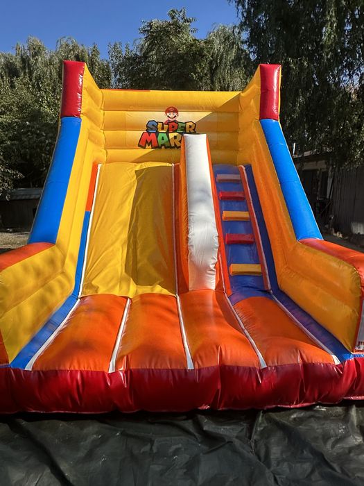 Tobogan gonflabil / topogan si locuri de joaca