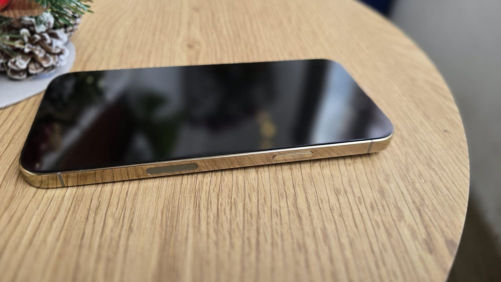 Iphone 13 pro max 256gb gold