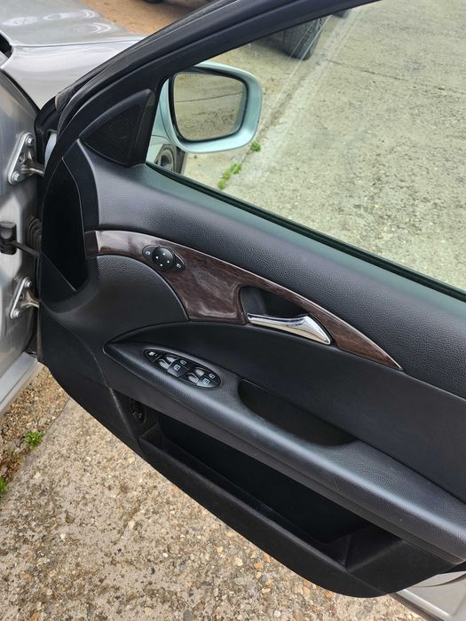 Мерцедес  Е 220 2009 на части