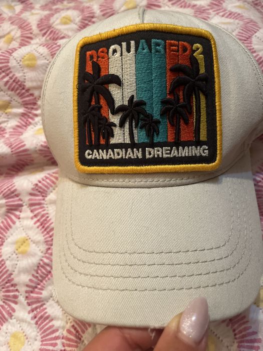 Шапка с козирка DSQUARED2