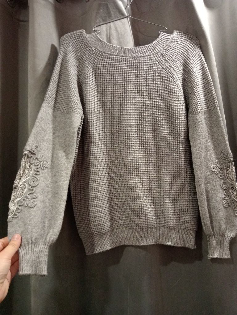 Jemfer vadalaska qilib kiysa ham boladi