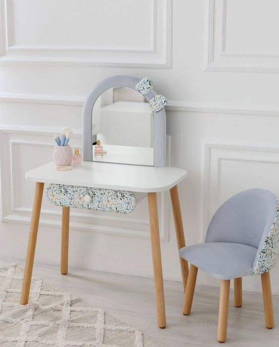 Трюмо для девочек