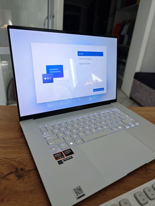 Asus Zenbook s16 1T/32GB Oled 2025
